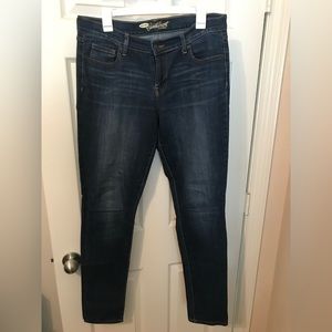 Old Navy sweetheart jeans